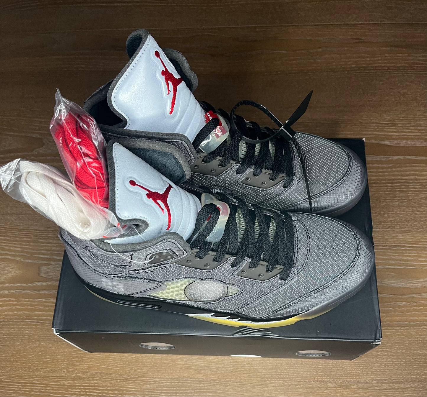 Jordan 5 Retro (Off-White Muslin)