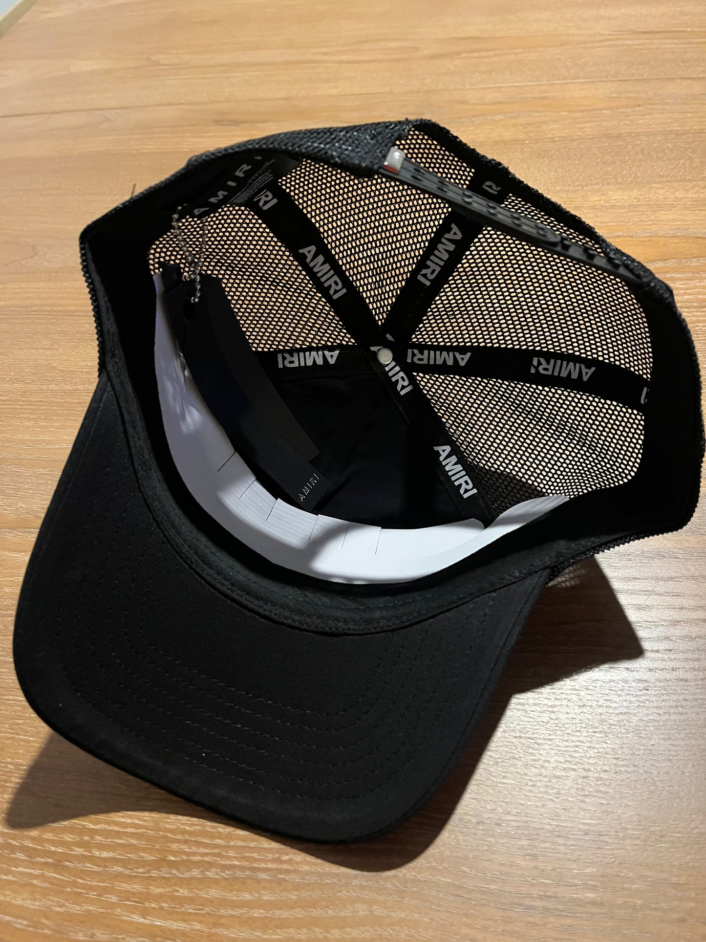 Amiri hat